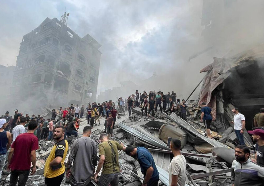 İsrail, Gazze’de BM okulunun yakınını vurdu: Çok sayıda ölü ve yaralı var İsrail, Gazze’de BM okulunun yakınını vurdu: Çok sayıda ölü ve yaralı var
