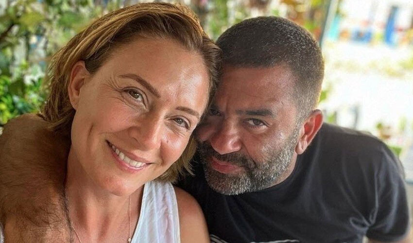 Sakallarını kesen Bülent Şakrak yeni imajıyla bambaşka biri oldu Sakallarını kesen Bülent Şakrak yeni imajıyla bambaşka biri oldu