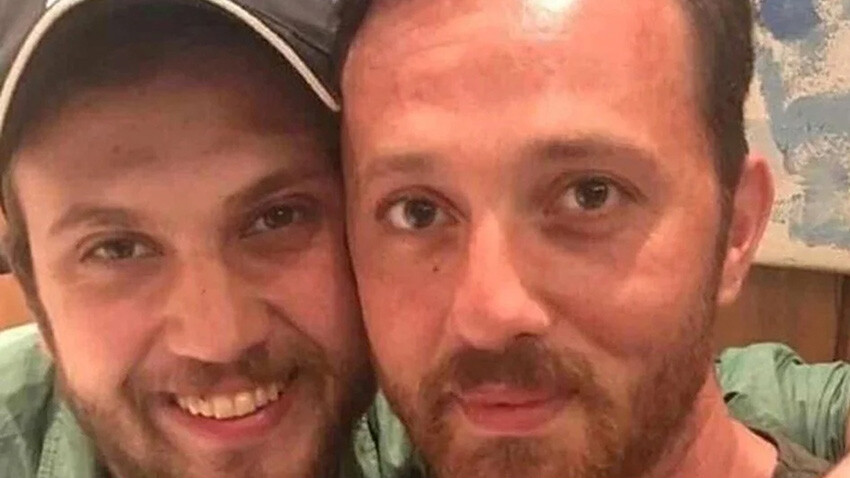 Aras Bulut İynemli'nin abisi Orçun İynemli gözaltına alındı! Karısı şikayet etti: Evde uyuşturucu yetiştiriyor Aras Bulut İynemli'nin abisi Orçun İynemli gözaltına alındı! Karısı şikayet etti: Evde uyuşturucu yetiştiriyor