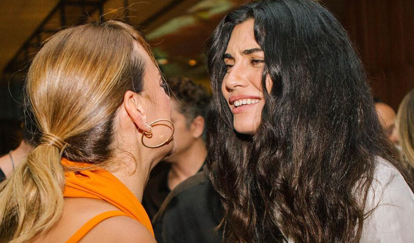 Oyuncu Seda Bakan’ın doğum gününe ünlü akını… Fotoğraflara beğeni yağdı Oyuncu Seda Bakan’ın doğum gününe ünlü akını… Fotoğraflara beğeni yağdı