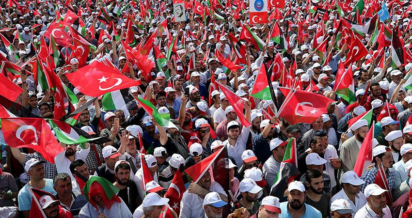 AK Partili Kabaktepe'den Filistin mitingi mesajı: 'Kulaklardaki tıkaçları kaldıracağız' AK Partili Kabaktepe'den Filistin mitingi mesajı: 'Kulaklardaki tıkaçları kaldıracağız'