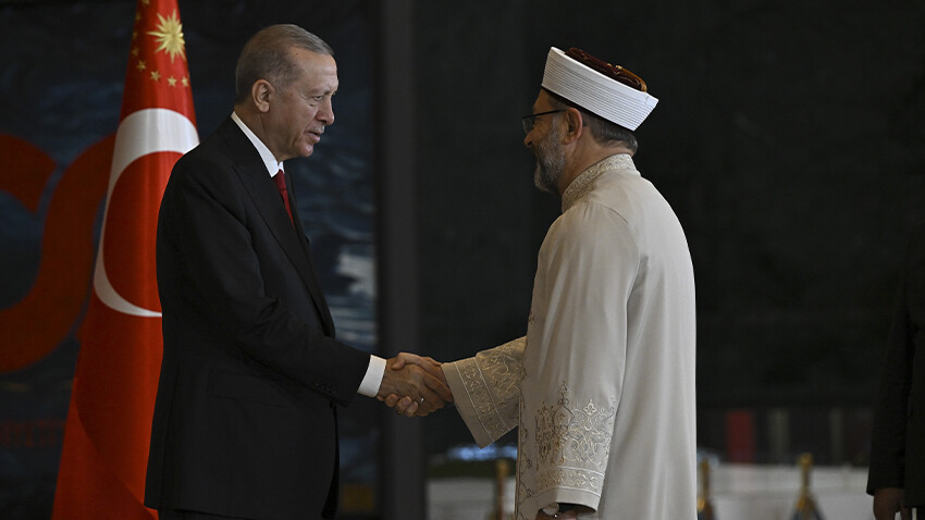 Külliye'de ‘100. yıl’ resepsiyonu: Cumhurbaşkanı Erdoğan tebrikleri tek tek kabul etti