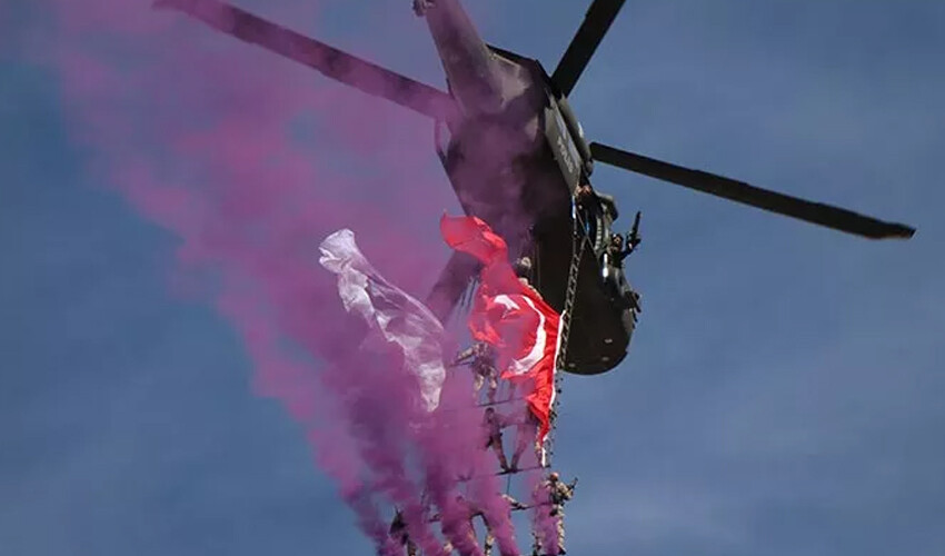 Cumhuriyet'in 100'üncü yılı 81 ilde coşkuyla kutlanıyor: İşte bayrama damga vuran görüntüler