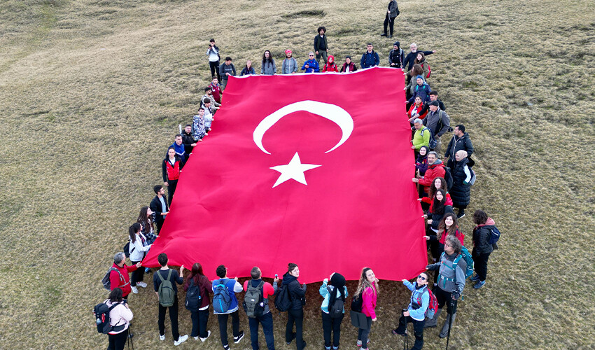 Cumhuriyet'in 100'üncü yılı 81 ilde coşkuyla kutlanıyor: İşte bayrama damga vuran görüntüler