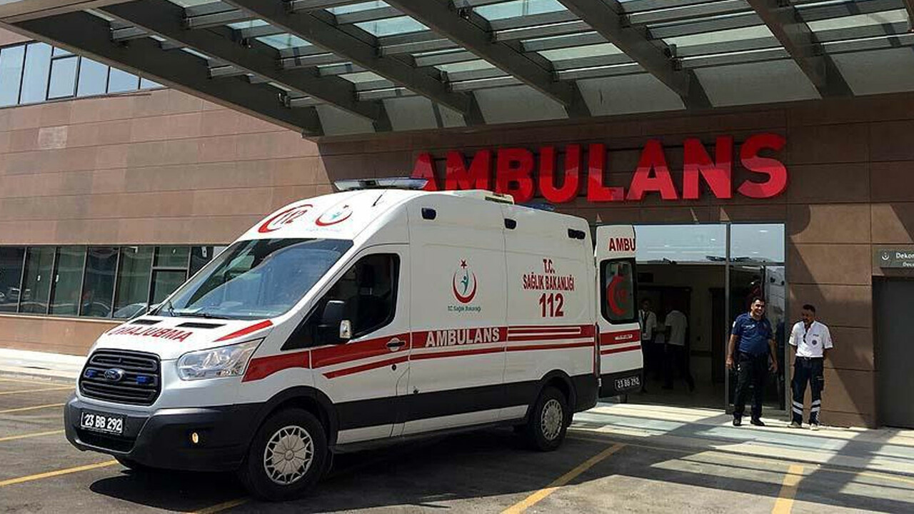 Kocaeli'nde kahreden ölüm: 5. kattan düşen bebek kurtarılamadı Kocaeli'nde kahreden ölüm: 5. kattan düşen bebek kurtarılamadı