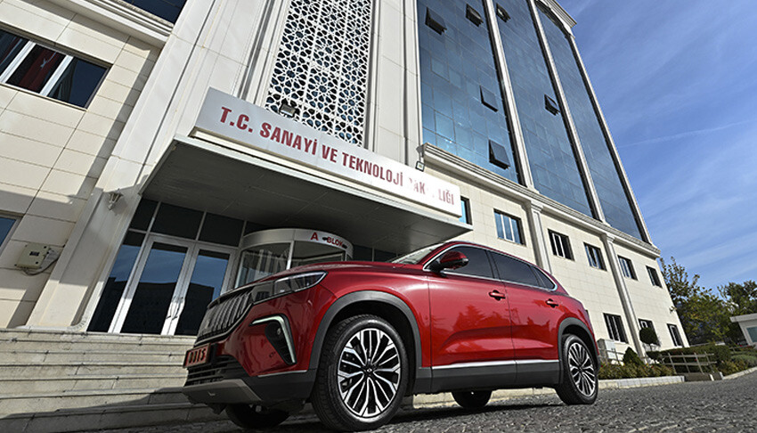 Bakan Kacır, Togg direksiyonundan açıkladı: Türkiye'nin otomobili 2024'te Avrupa pazarında togg