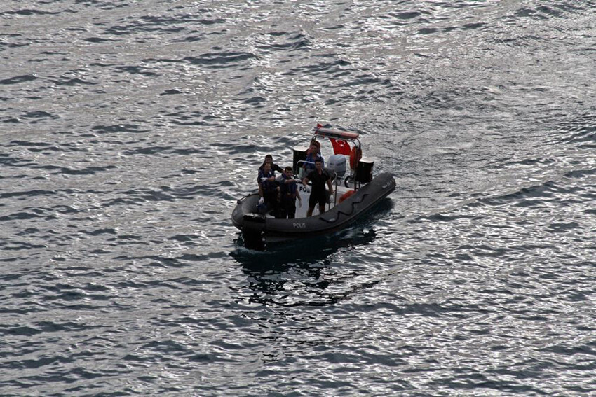 Antalya'da kan donduran olay! Vatandaşlar gördüğü manzara karşısında şoka girdi Antalya'da kan donduran olay! Vatandaşlar gördüğü manzara karşısında şoka girdi
