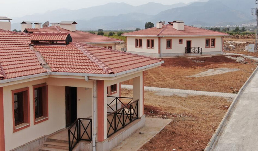 Sınırın sıfır noktasında inşa edildi... Depremzede konutları tam not aldı!