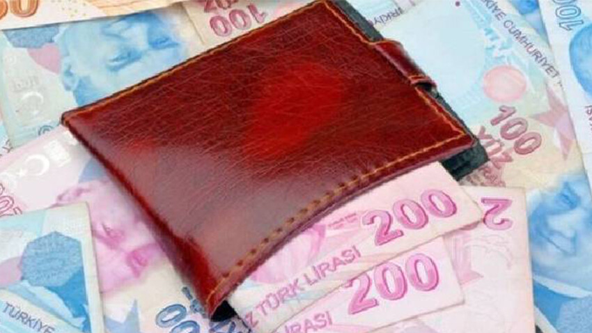 Asgari ücret ve emekli maaşı eridikçe eriyor! Açlık sınırı makası açıldı: İşte masadaki en net rakam Asgari ücret ve emekli maaşı eridikçe eriyor! Açlık sınırı makası açıldı: İşte masadaki en net rakam