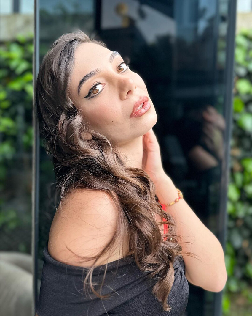 Değişimin böylesi… Herkes Neslihan Atagül’e benzetiyor