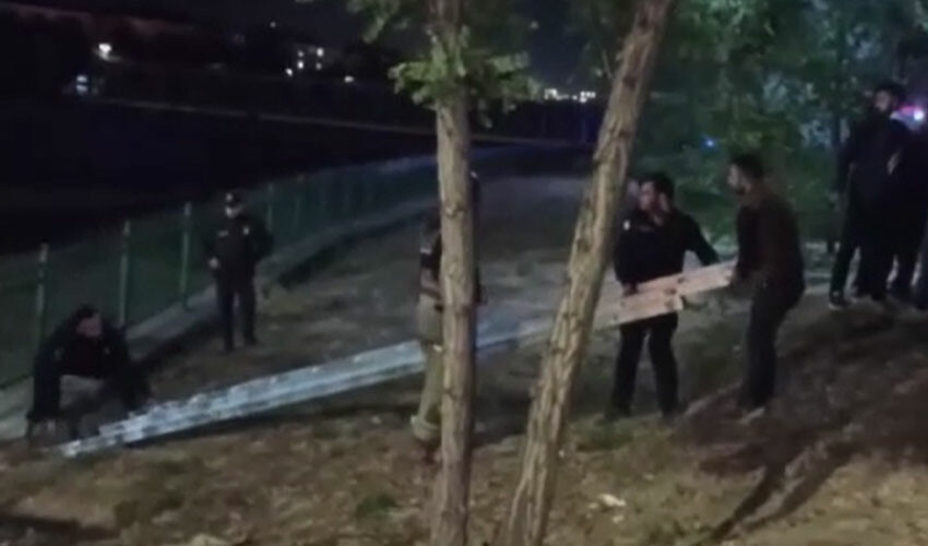 Kaza yapıp köprüden düştüler: 1 ölü, 1 ağır yaralı Kaza yapıp köprüden düştüler: 1 ölü, 1 ağır yaralı