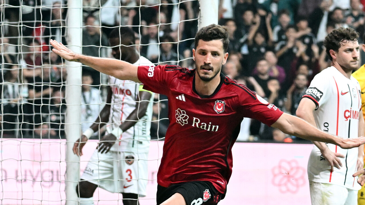 Kartal hayata döndü: Gaziantep'i 2-0'la geçti Kartal hayata döndü: Gaziantep'i 2-0'la geçti