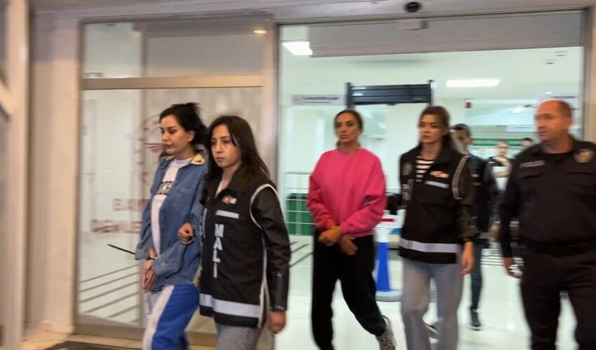 Aile dizisinde Dilan-Engin Polat'a gönderme... Dilan Polat gözaltına alınmadan önce cevap verdi Aile dizisinde Dilan-Engin Polat'a gönderme... Dilan Polat gözaltına alınmadan önce cevap verdi