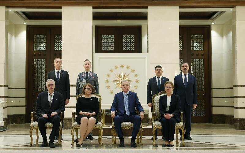 Büyükelçilerden Cumhurbaşkanı Erdoğan’a güven mektubu Büyükelçilerden Cumhurbaşkanı Erdoğan’a güven mektubu