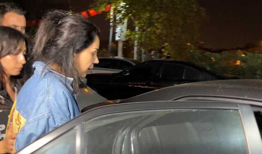 Canlı yayında ‘Alnımız ak’ diye savunmuştu… Dilan ve Engin Polat’ın avukatı gözaltında! Canlı yayında ‘Alnımız ak’ diye savunmuştu… Dilan ve Engin Polat’ın avukatı gözaltında!