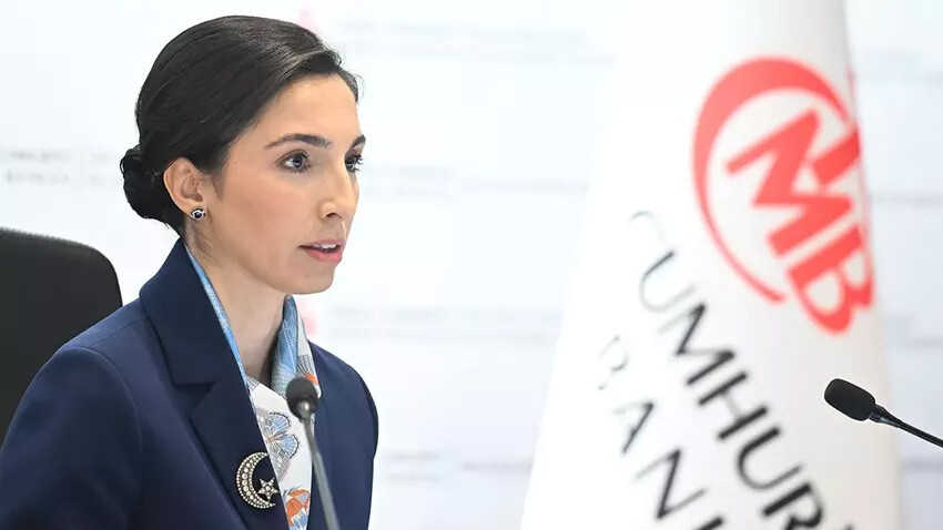 KKM 10 haftada 400 milyar TL eridi! TCMB Başkanı Erkan açıkladı: "Türk Lirası mevduat payı artıyor" KKM 10 haftada 400 milyar TL eridi! TCMB Başkanı Erkan açıkladı: "Türk Lirası mevduat payı artıyor"