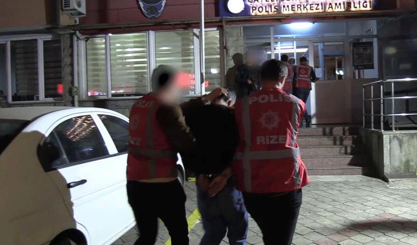 Hırsızlık yapan 2 yabancı uyruklu kişi tutuklandı Hırsızlık yapan 2 yabancı uyruklu kişi tutuklandı