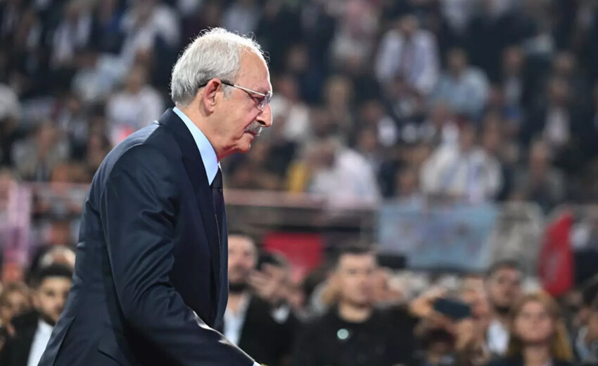 CHP 'değişim' dedi: Yeni genel başkan Özgür Özel CHP 'değişim' dedi: Yeni genel başkan Özgür Özel