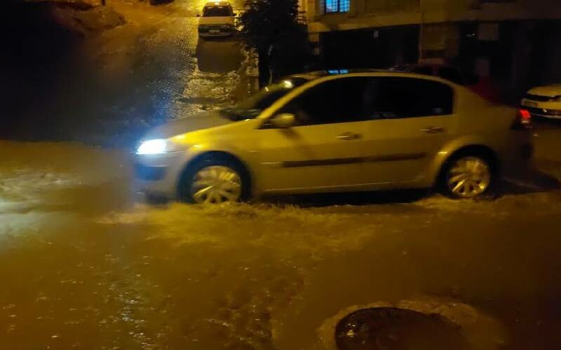 İstanbullular dikkat! Meteoroloji ve AKOM’dan peş peşe uyarı: Kuvvetli geliyor İstanbullular dikkat! Meteoroloji ve AKOM’dan peş peşe uyarı: Kuvvetli geliyor