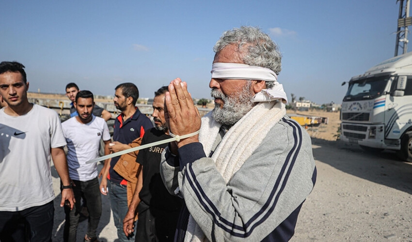 İsrail'den Nazi yöntemi uygulama: Gazze'ye gönderilen işçilere etiket yapıştırmışlar! İsrail'den Nazi yöntemi uygulama: Gazze'ye gönderilen işçilere etiket yapıştırmışlar!