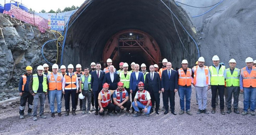 Bakan Uraloğlu müjdeyi duyurdu: 'Sarıyer, Kilyos yolu 5 dakikaya inecek'