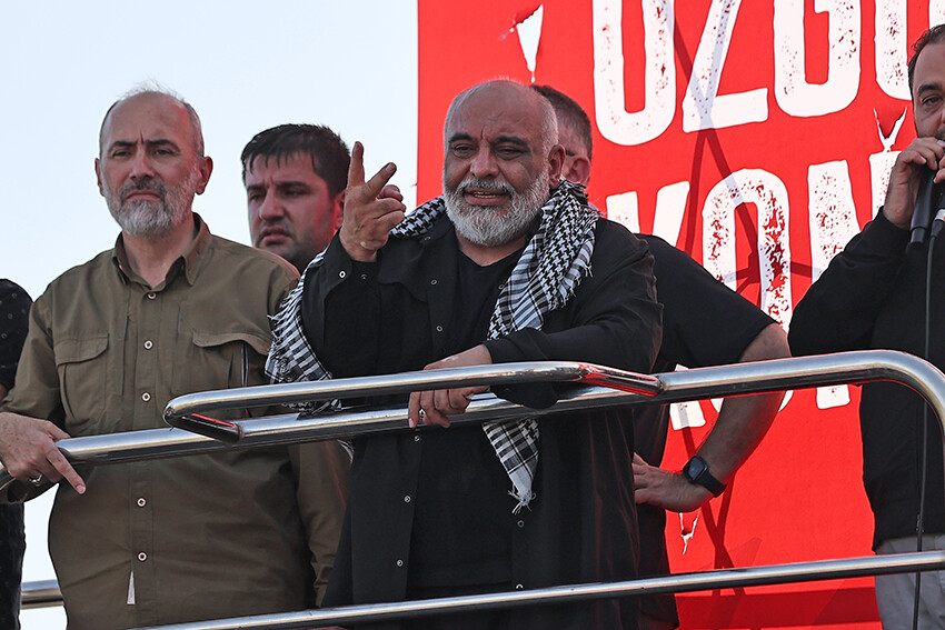 'Filistin İçin Özgürlük Konvoyu' İncirlik Üssü'ne geldi! İsrail ve ABD protesto edildi 'Filistin İçin Özgürlük Konvoyu' İncirlik Üssü'ne geldi! İsrail ve ABD protesto edildi