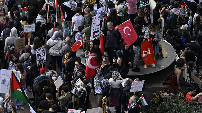 ABD’nin başkentinde Filistin’e destek: Ülke tarihinin en büyük gösterisi  ABD’nin başkentinde Filistin’e destek: Ülke tarihinin en büyük gösterisi