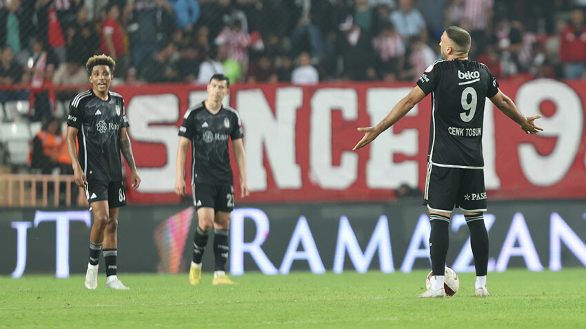 Burak Yılmaz maçtan sonra öfke patlaması yaşadı! 'Hayatım da umurumda değil. 3 puan da umurumda değil' Burak Yılmaz maçtan sonra öfke patlaması yaşadı! 'Hayatım da umurumda değil. 3 puan da umurumda değil'