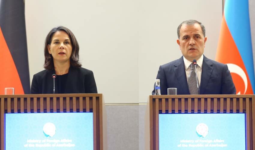 Bayramov'dan Alman Bakan'a 'Şuşa ve Hankendi' uyarısı