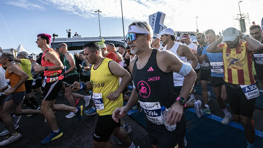 45. İstanbul Maratonu'nu erkeklerde Mkungo, kadınlarda Cheptoo kazandı! Kenyalı atletlerin alacağı para ödülü açıklandı 45. İstanbul Maratonu'nu erkeklerde Mkungo, kadınlarda Cheptoo kazandı! Kenyalı atletlerin alacağı para ödülü açıklandı