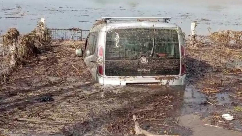 Selin vurduğu Aydın’da zararın boyutu artıyor! AFAD Başkanı incelemelerde bulundu Selin vurduğu Aydın’da zararın boyutu artıyor! AFAD Başkanı incelemelerde bulundu
