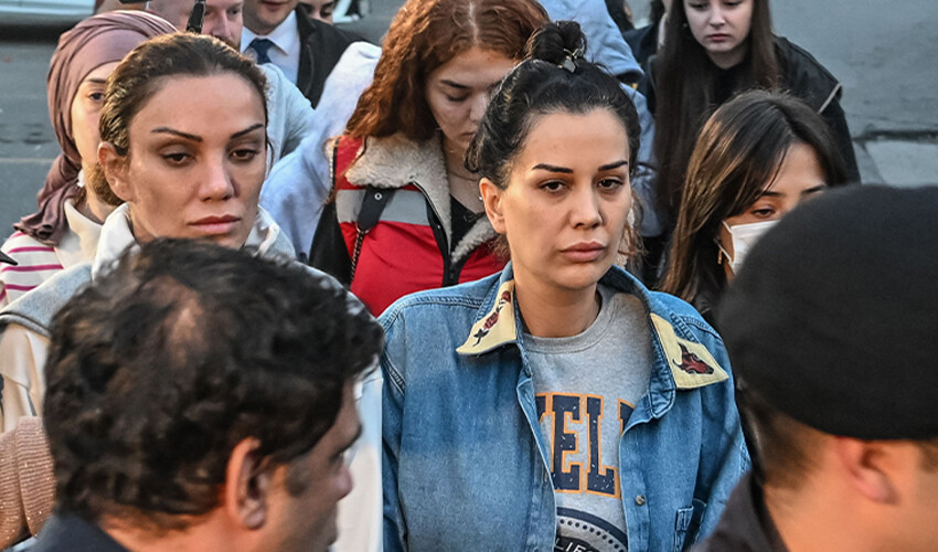 ‘Oğluma kim bakacak’ diye isyan eden Dilan Polat’ın cezaevinde çocuklarıyla nasıl görüşeceği belli oldu ‘Oğluma kim bakacak’ diye isyan eden Dilan Polat’ın cezaevinde çocuklarıyla nasıl görüşeceği belli oldu