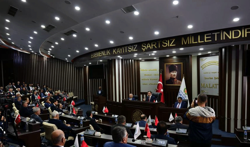 Depremin yaraları sarılıyor! 3 trilyon liradan fazla para harcanacak Depremin yaraları sarılıyor! 3 trilyon liradan fazla para harcanacak