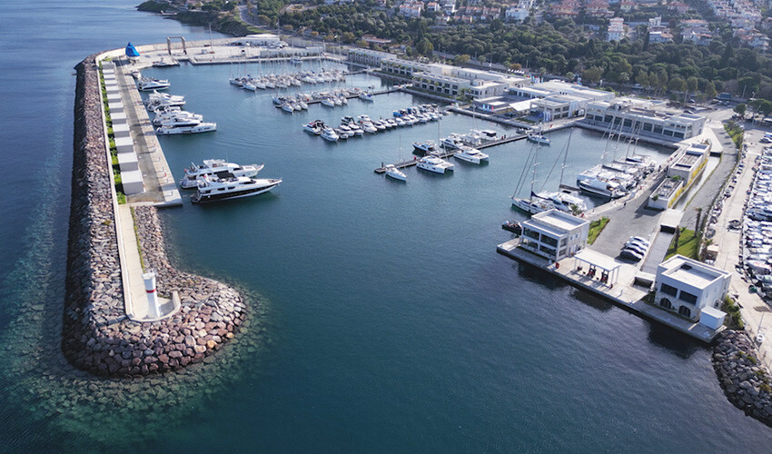 Kuzey Ege'nin yeni marinası Oasis Marina Yeni Foça açıldı Kuzey Ege'nin yeni marinası Oasis Marina Yeni Foça açıldı