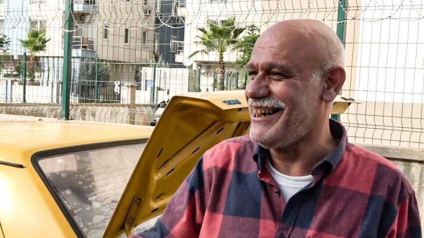 Çalınan arabasını almaya gitti! Hırsızın bıraktığı sürprizi görünce kahkahaya boğuldu Çalınan arabasını almaya gitti! Hırsızın bıraktığı sürprizi görünce kahkahaya boğuldu