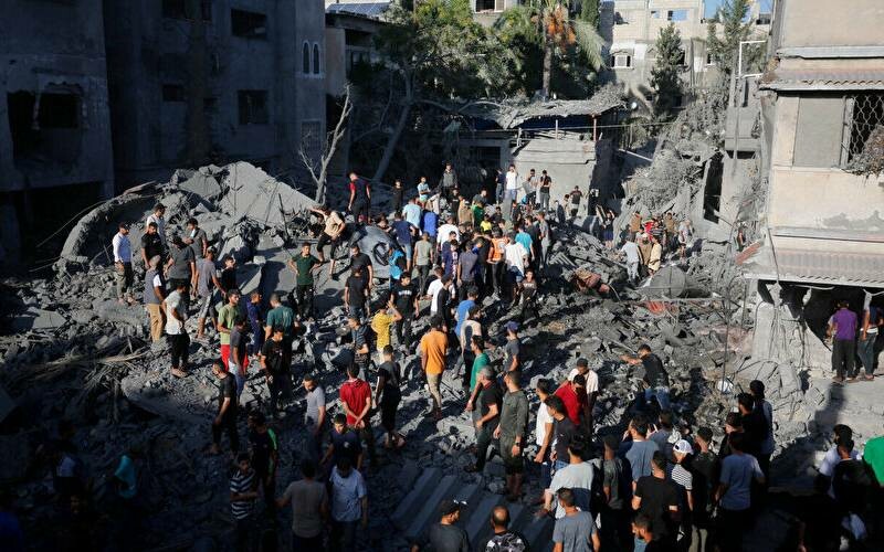 İsrail yine sivilleri hedef aldı! Deyr el-Beleh bombalandı: Çok sayıda can kaybı ve yaralı var İsrail yine sivilleri hedef aldı! Deyr el-Beleh bombalandı: Çok sayıda can kaybı ve yaralı var