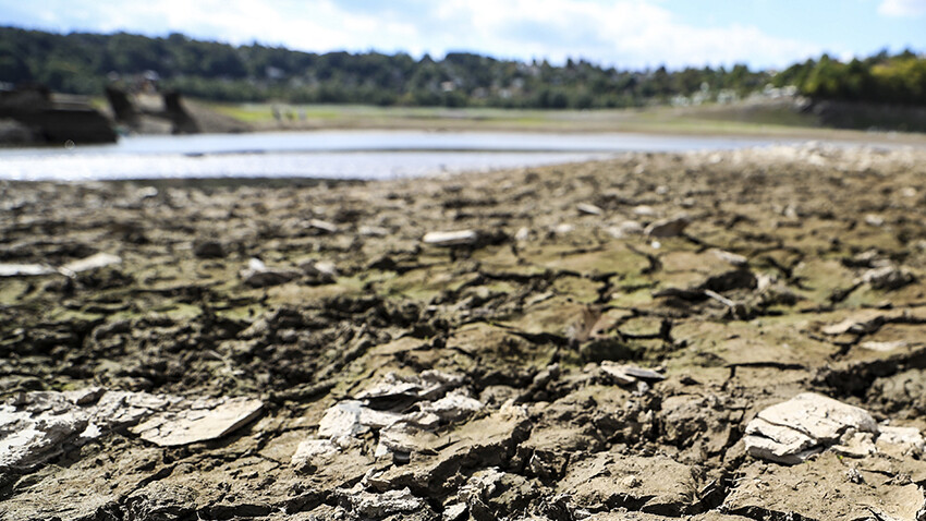 Yaz bir türlü bitmiyor, sıcaklıklar rekor kırıyor! Uzman isim Ocak- Şubat’a dikkat çekti: Büyük sıkıntı yaşanacak