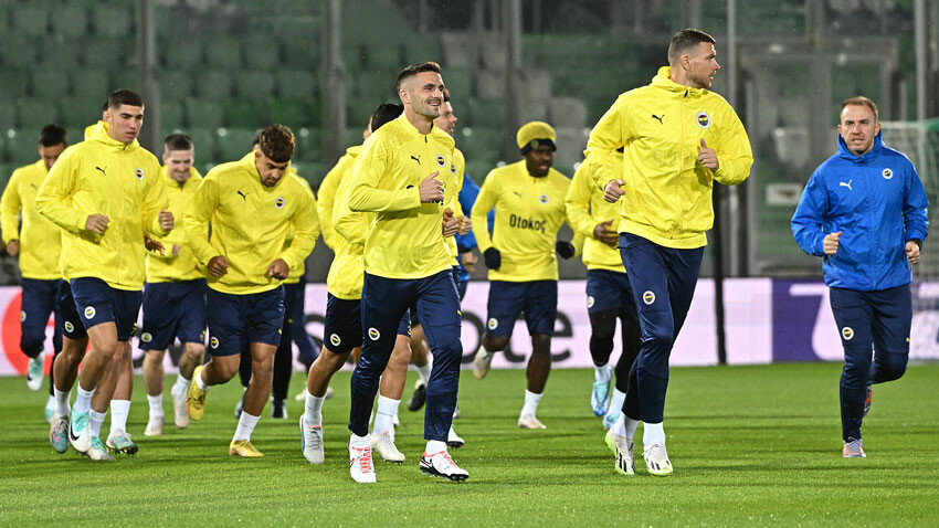 İsmail Kartal: Hiçbir antrenörün istemeyeceği şeyler bizim başımıza geldi maalesef İsmail Kartal: Hiçbir antrenörün istemeyeceği şeyler bizim başımıza geldi maalesef