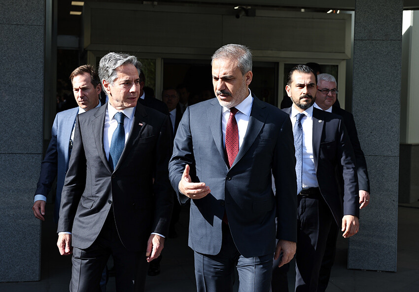 Blinken'in ziyareti dünya basınında: Erdoğan, Amerikalı diplomatı önemsemeyip Rize'ye gitti Blinken'in ziyareti dünya basınında: Erdoğan, Amerikalı diplomatı önemsemeyip Rize'ye gitti