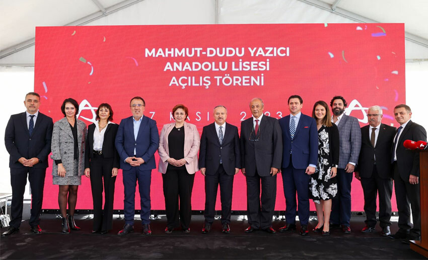 Anadolu Vakfı, Mahmut-Dudu Yazıcı Anadolu Lisesi ile Türkiye’nin eğitim sistemine bir eser daha kazandırdı Anadolu Vakfı, Mahmut-Dudu Yazıcı Anadolu Lisesi ile Türkiye’nin eğitim sistemine bir eser daha kazandırdı
