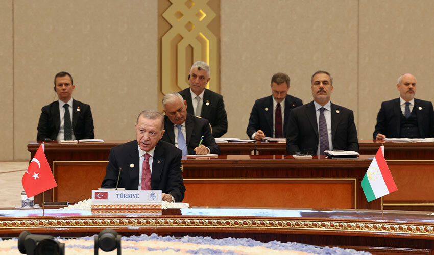 Cumhurbaşkanı Erdoğan, Ekonomik İşbirliği Teşkilatı Liderler Zirvesinde konuştu Cumhurbaşkanı Erdoğan, Ekonomik İşbirliği Teşkilatı Liderler Zirvesinde konuştu