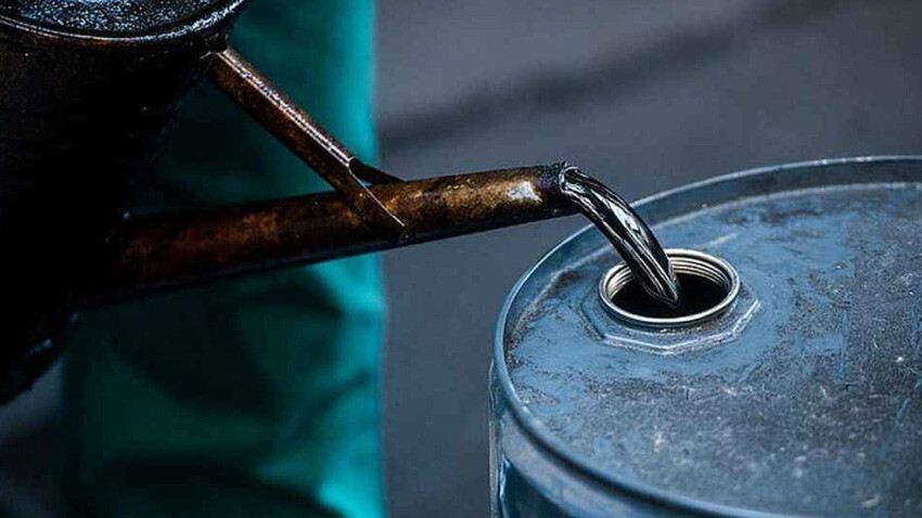 Benzin ve motorin için önemli gelişme: Petrol dibi gördü, ilk indirim siyah akaryakıt ürünlerine geldi Benzin ve motorin için önemli gelişme: Petrol dibi gördü, ilk indirim siyah akaryakıt ürünlerine geldi