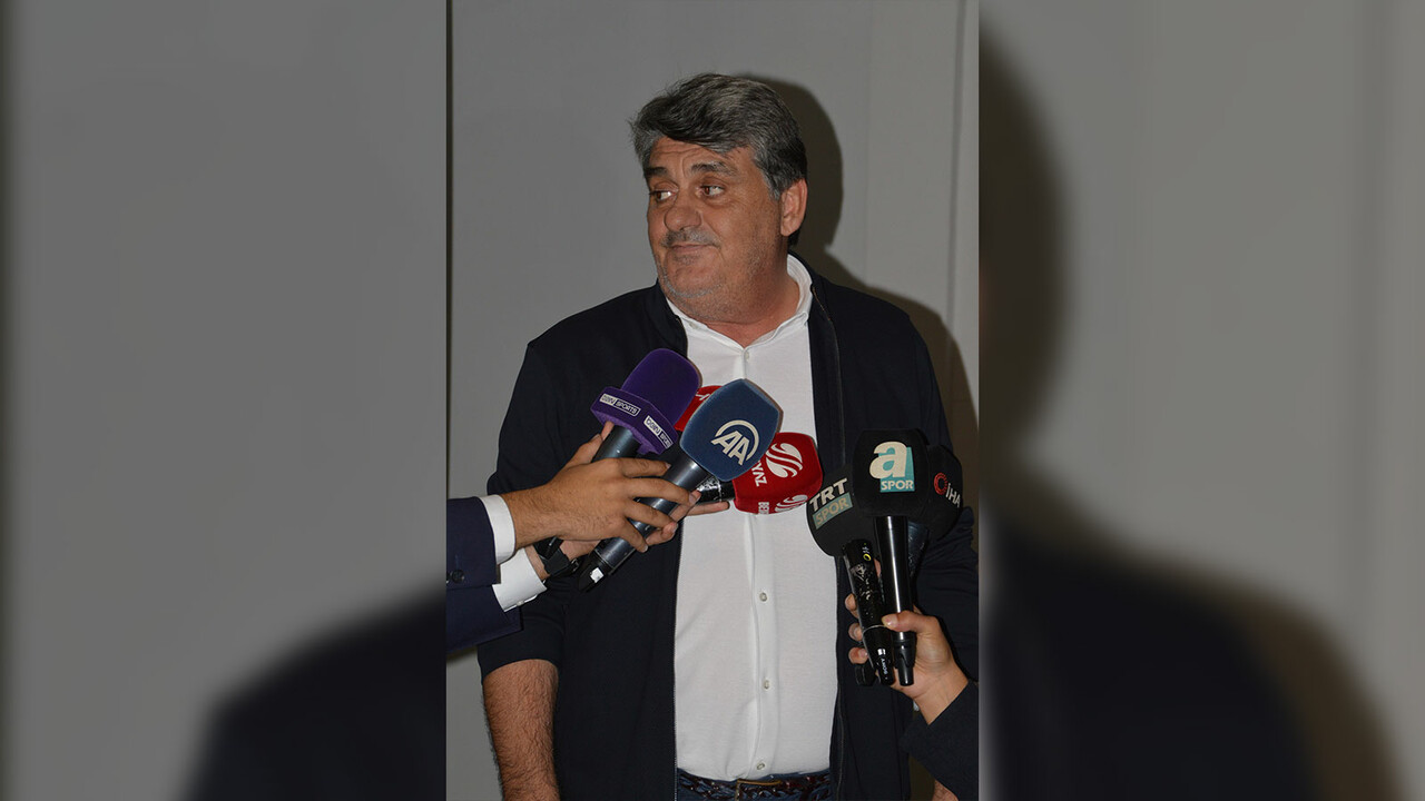 Serdal Adalı Beşiktaş başkan adaylığını açıkladı 'Büyük bir baskı var adaylığım konusunda' Serdal Adalı Beşiktaş başkan adaylığını açıkladı 'Büyük bir baskı var adaylığım konusunda'