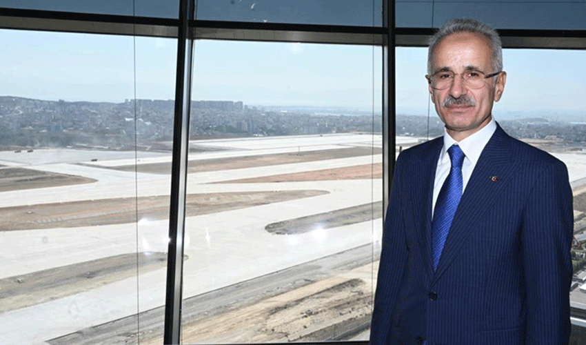Havalimanları siber tehditlere karşı emin ellerde! Yerli ve milli yazılımla korunacak Havalimanları siber tehditlere karşı emin ellerde! Yerli ve milli yazılımla korunacak
