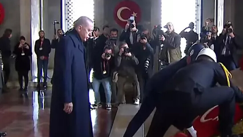 Son dakika... Cumhurbaşkanı Erdoğan ve devlet erkanı Anıtkabir'i ziyaret etti: Türkiye'nin yükselişine hiçbir güç engel olamayacak Son dakika... Cumhurbaşkanı Erdoğan ve devlet erkanı Anıtkabir'i ziyaret etti: Türkiye'nin yükselişine hiçbir güç engel olamayacak