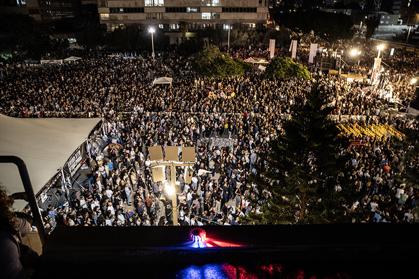 İsrailliler ayaklandı! Tel Aviv 'Netanyahu istifa' sloganlarıyla inledi İsrailliler ayaklandı! Tel Aviv 'Netanyahu istifa' sloganlarıyla inledi