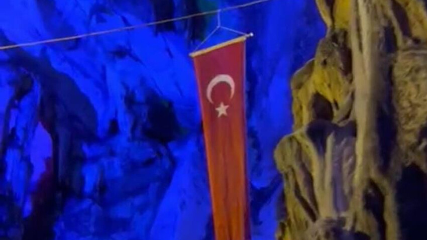 Sıcaklığı yaz-kış değişmiyor, 28 derecede sabit kalıyor! 5 milyon yıllık Yalan Dünya Mağarası ziyaretçilerini hayran bırakıyor