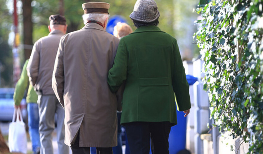 Emekli aylığı ne kadar olacak? Masada 2 formül var: İşte beklenen maaş Emekli aylığı ne kadar olacak? Masada 2 formül var: İşte beklenen maaş