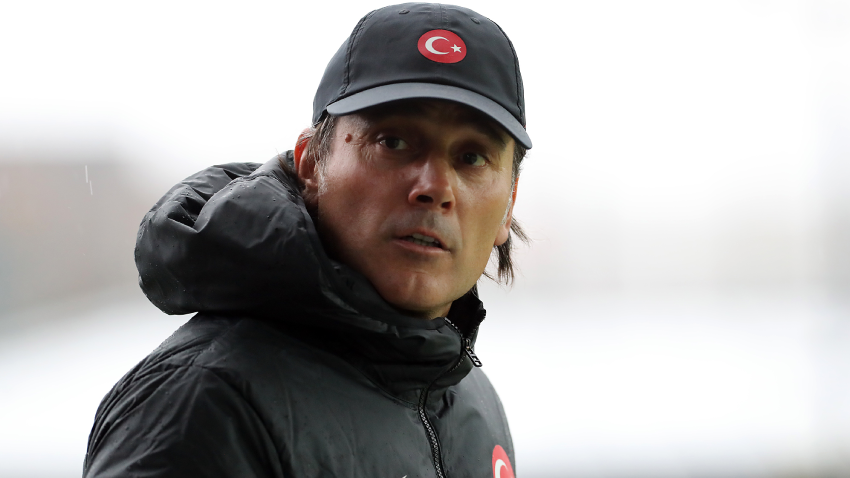 A Milli Takım Riva'da toplandı! Dört günde 2 maça çıkılacak! Hedef liderlik Montella