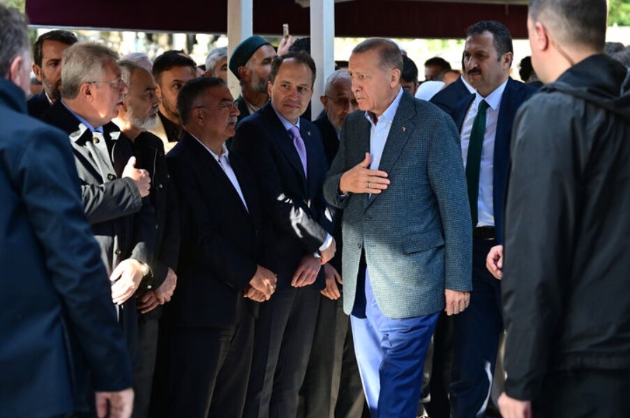 Hacer Coşan kimdir? Mahmud Esad Coşan'ın eşi Hacer Muhterem Coşan kim, aslen nerelidir? Hacer Coşan kimdir? Mahmud Esad Coşan'ın eşi Hacer Muhterem Coşan kim, aslen nerelidir?